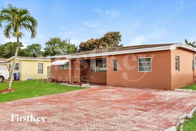 Building Photo - 7550 Kismet Street