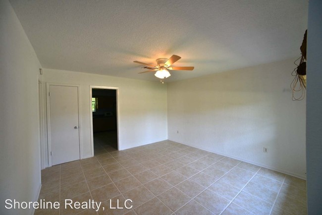 Building Photo - 104 Brumbaugh Rd
