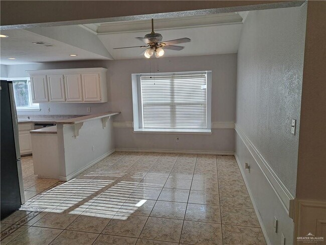 Building Photo - 2813 Hawk Ct