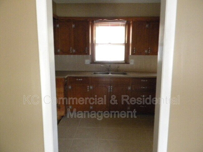 Foto del edificio - 5033 Hawthorne Avenue