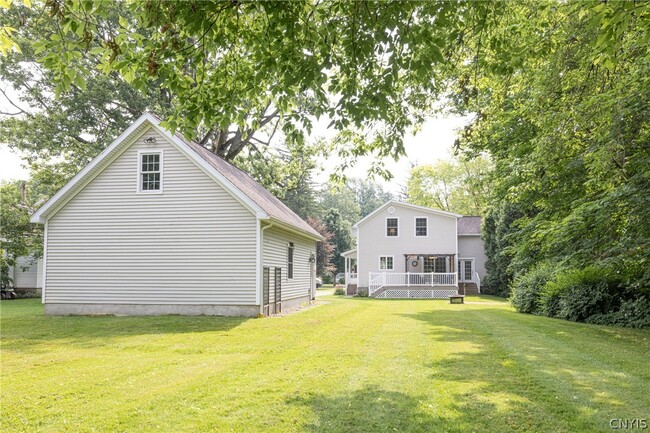 Building Photo - 45 Leitch Ave