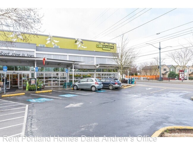 Building Photo - 3 br, 2.5 bath House - 6426 N Maryland Avenue