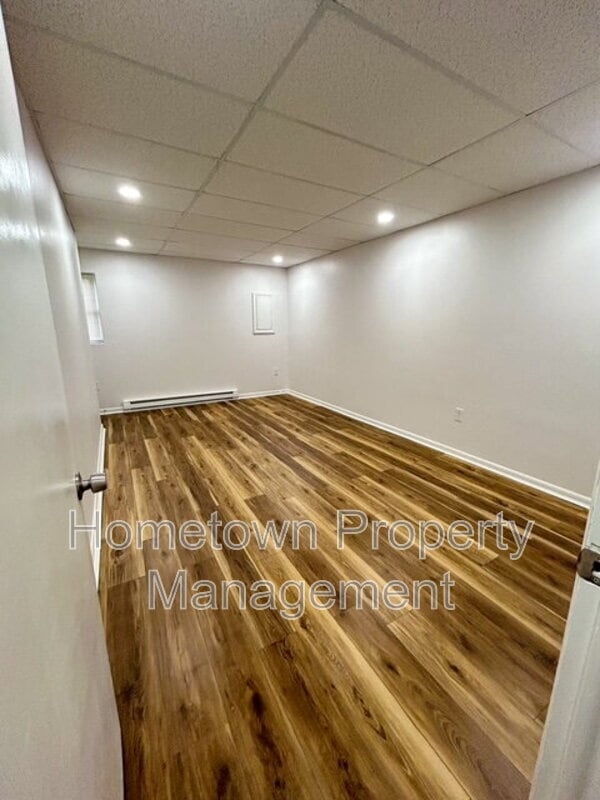 Building Photo - 726-730 Grantham Rd