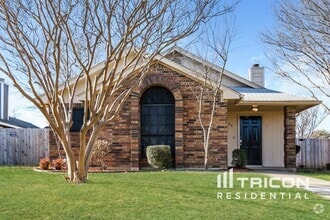 Building Photo - 4704 Wineberry Dr