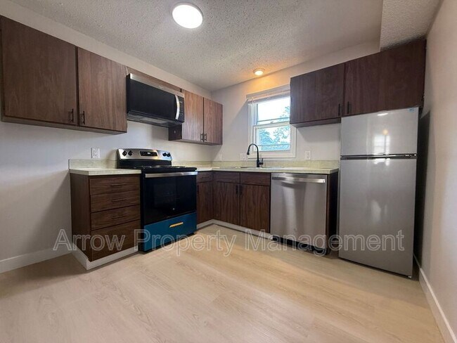 Foto del edificio - 3609 N 60th St