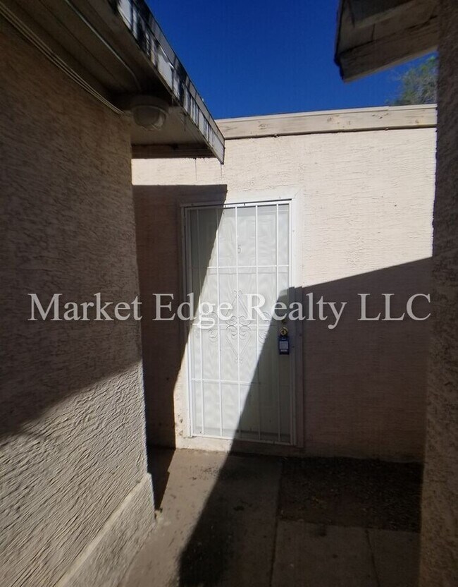 Building Photo - 1844 N 51st St