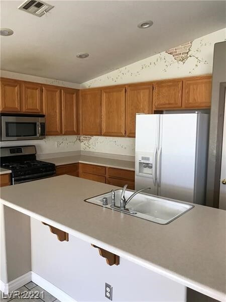 Foto del edificio - 329 Violetta Ave