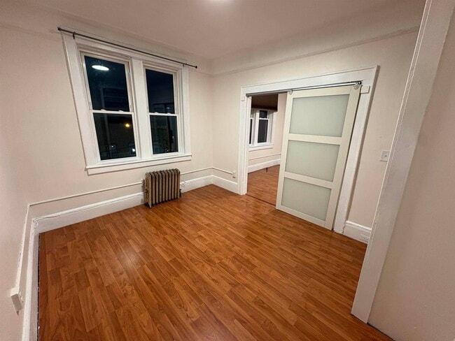 Foto del edificio - 6414 Park Ave