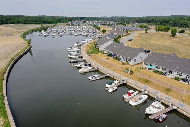 Building Photo - 6143 S Dune Harbor Dr