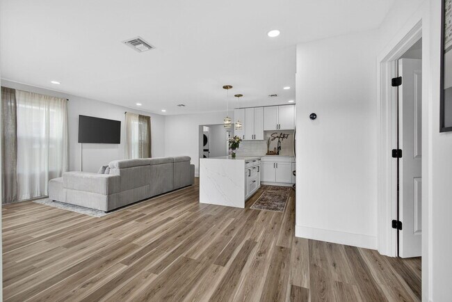 Foto del edificio - 701 37th St