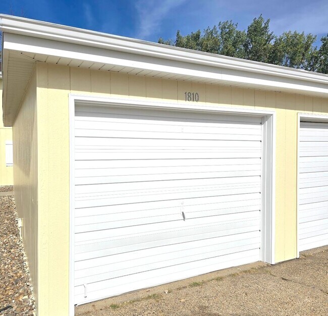 Foto del edificio - 1602-1810 NW Pine Rd