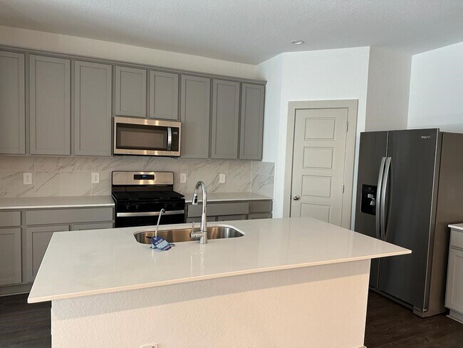 Foto del edificio - 7819 Cattlewood Pass