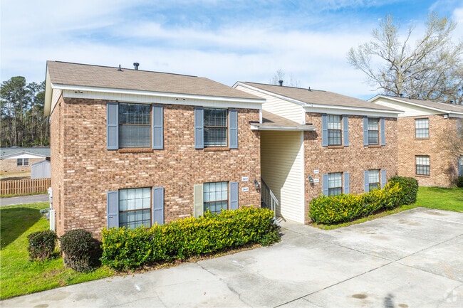 Building Photo - Meadow Wood