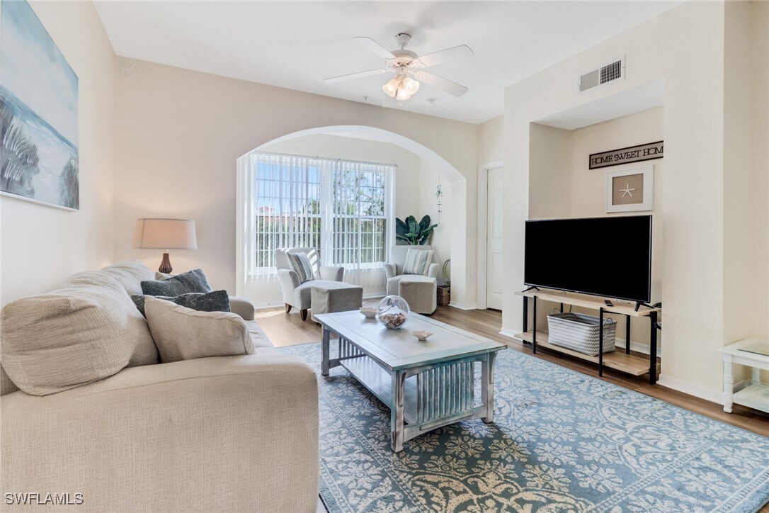 Foto principal - 23600 Walden Center Dr