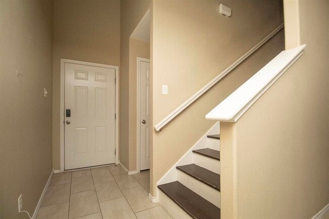 Building Photo - 4316 Ramona Dr