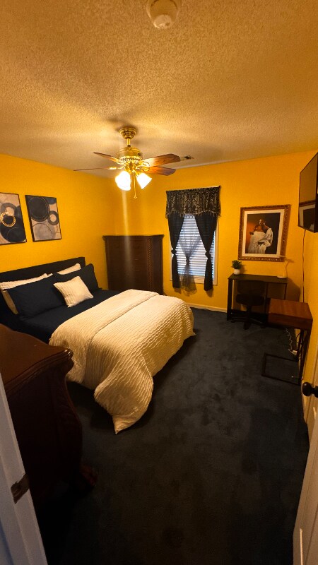 Foto del edificio - 530 Barclay Ct