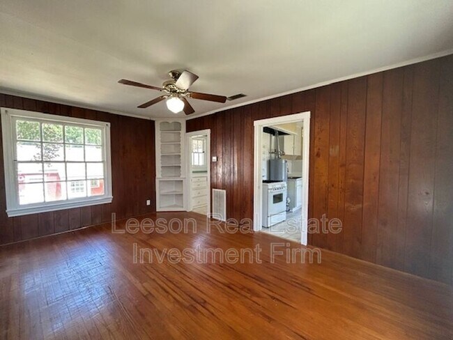 Foto del edificio - 3433-3433 Beverly Pl