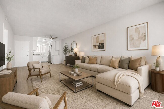 Foto del edificio - 1030 N Orange Grove Ave