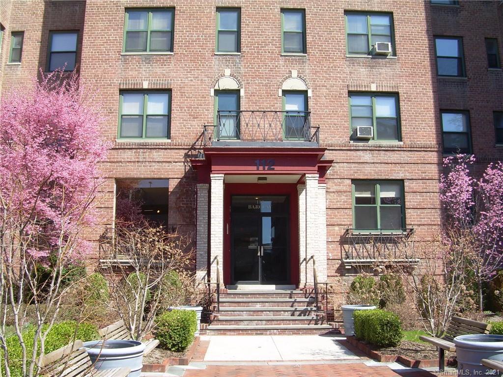 Primary Photo - 126 Hoyt St