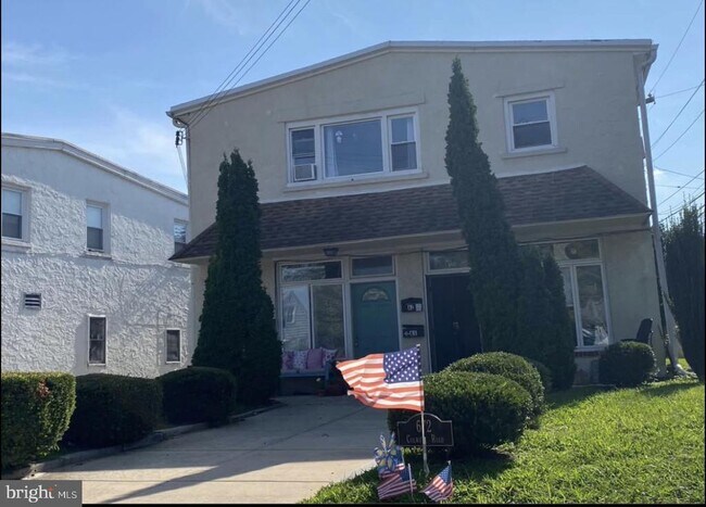 Foto del edificio - 672 Colwell Rd