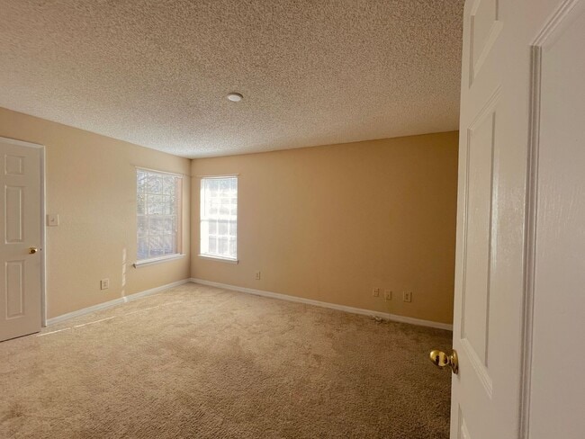 Building Photo - 4350 Perkinshire Ln