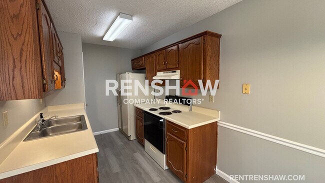 Foto del edificio - 4198 Meadow Valley Dr E