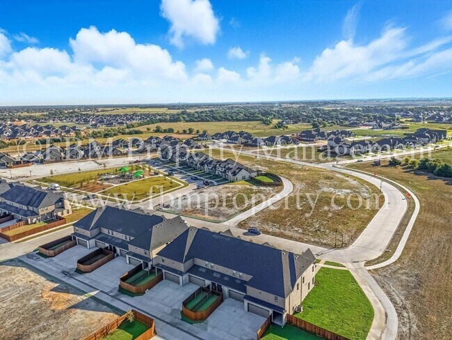 Building Photo - 496 Restoration Rd