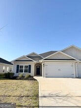 Building Photo - 142 The Villas Wy