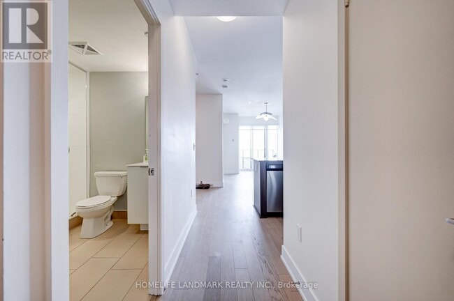 Building Photo - 20-2620 Shore Breeze Dr