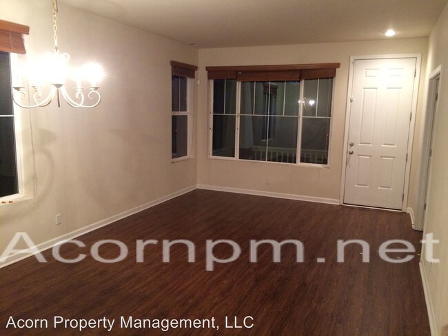 Foto del edificio - 5 br, 3 bath House - 5585 Jeffrey Way