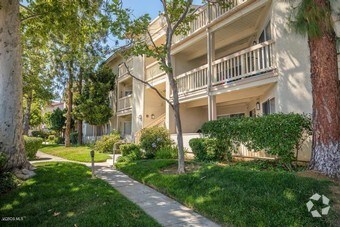 Foto principal - 5744 Oak Bend Ln