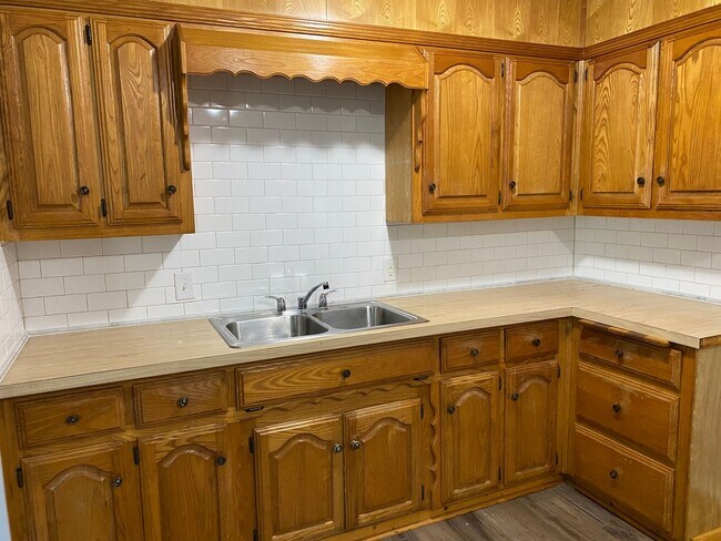 Foto del edificio - 2BD 1BA Home in South Waco - Available early August!