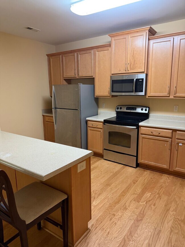 Foto del edificio - 6147 Neuse Wood Dr