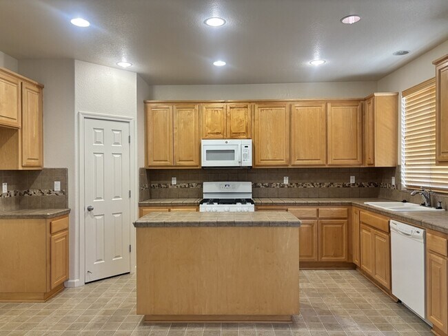 Foto del edificio - 9402 Vintner Cir