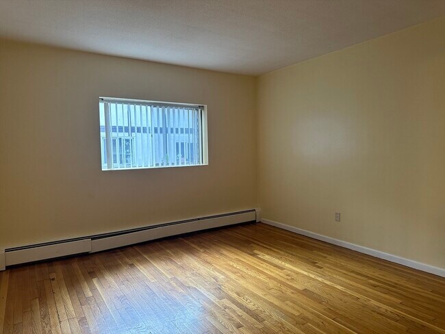 Foto del edificio - 135 Neponset Ave