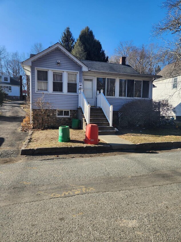Foto principal - 24 Hamilton Ave