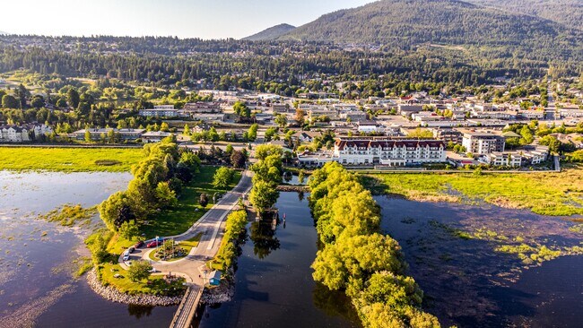 Photo du bâtiment - 425 Main St