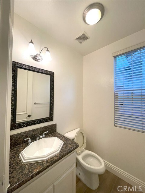 Building Photo - 127 S 3rd Ave