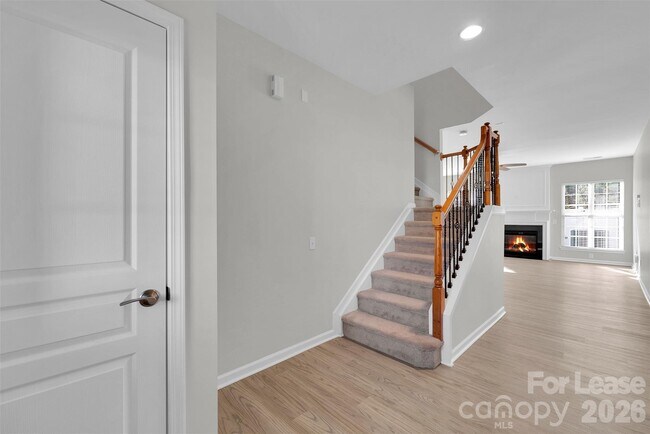 Foto del edificio - 15544 Canmore Street