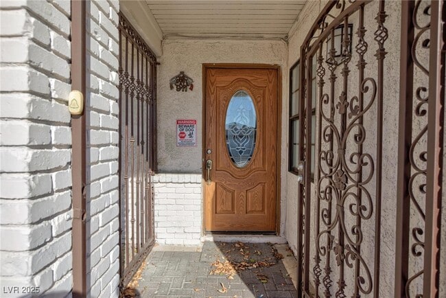 Building Photo - 7728 Seagull Ave