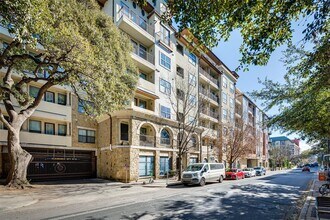 Building Photo - 2505 San Gabriel St