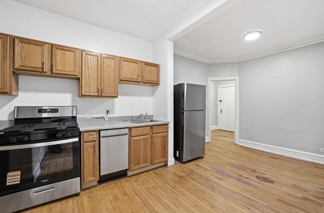 Foto del edificio - 2336 W Addison St