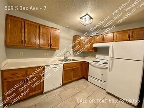 Building Photo - 509 3rd Ave