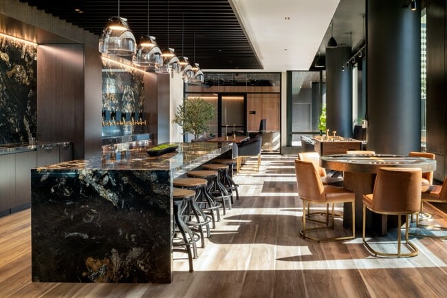 Building Photo - 1900 Broadway