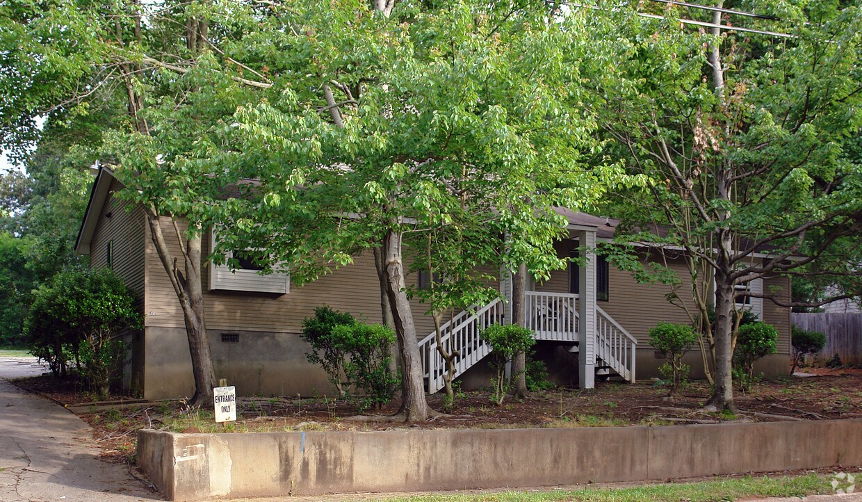 Primary Photo - 1508 Gorman St