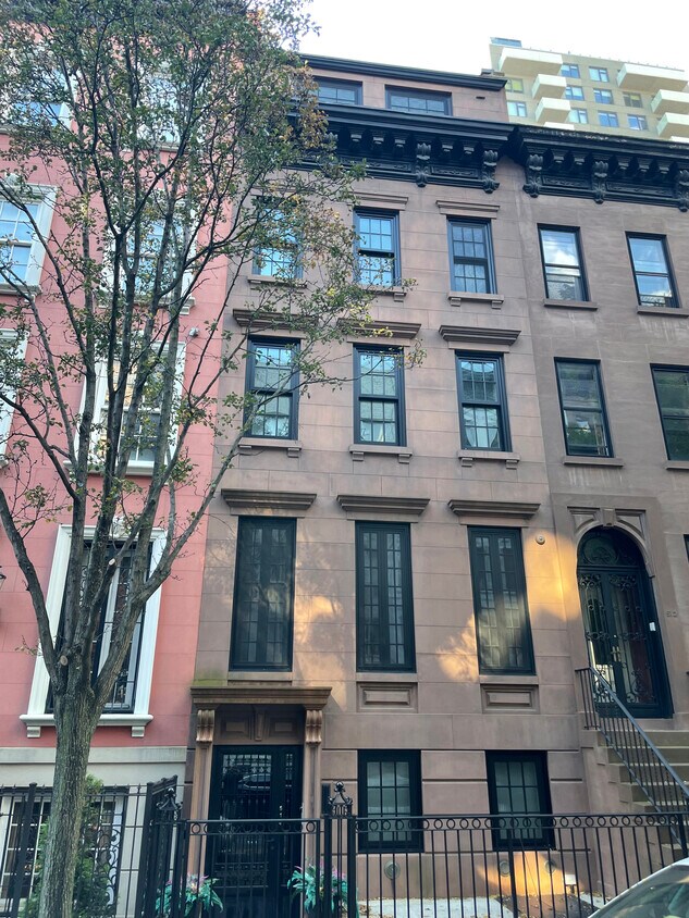 Foto del edificio - 514 E 87th St