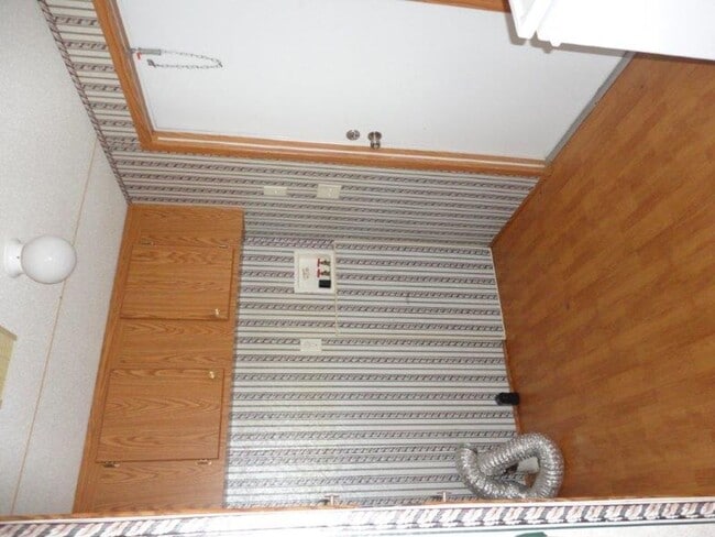 Building Photo - 68 Private Rd 1709