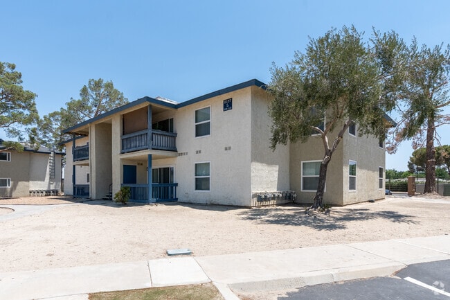 Edificio alternativo - Cedar Ridge Apartments