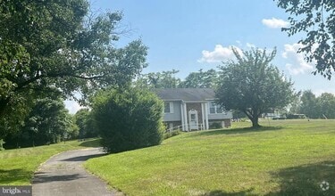Building Photo - 5551 Doubs Rd