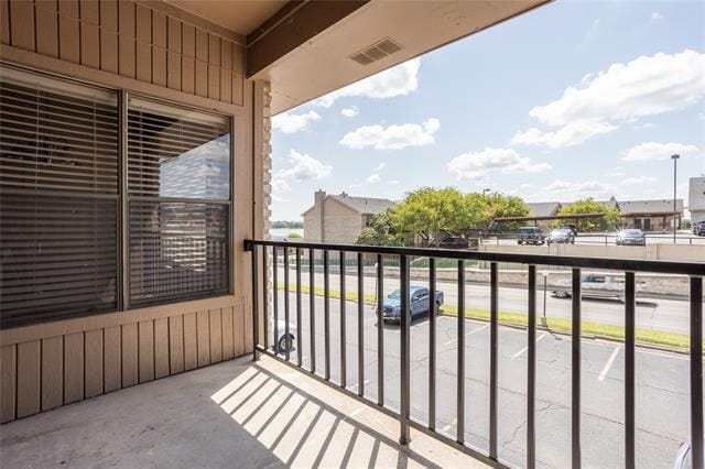 Building Photo - 400 E Pearl St